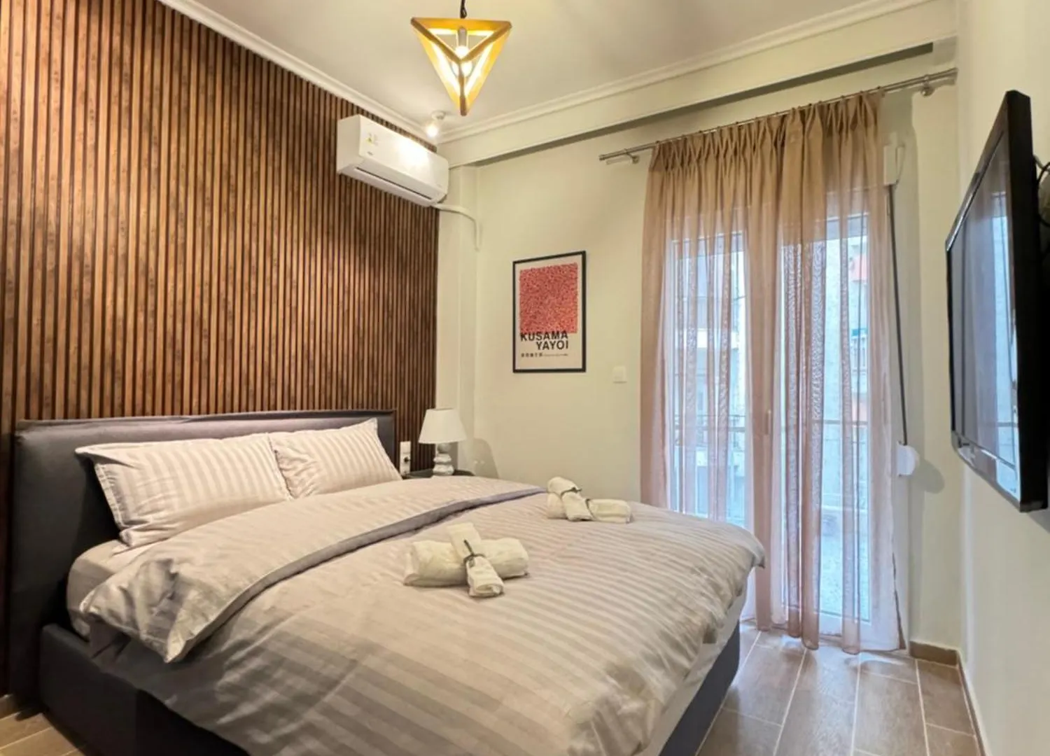 Koi Apartment Toumba Skg location